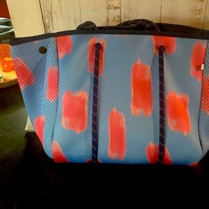 Neoprene tote bag from Marleylilly